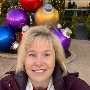 Meet your Posher, Catherine